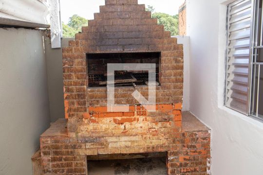 Churrasqueira de casa à venda com 5 quartos, 400m² em Centro, Diadema
