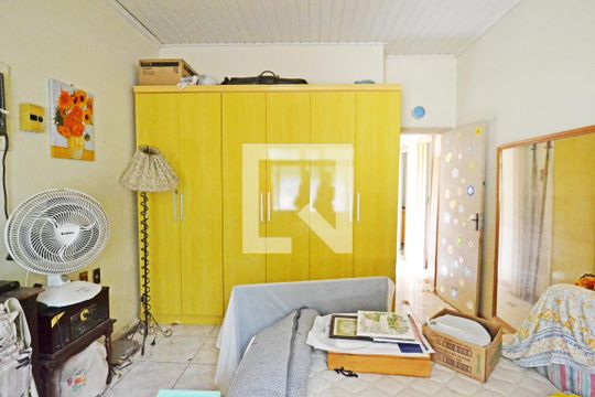 Quarto 2 de casa para alugar com 5 quartos, 300m² em Cavalhada, Porto Alegre