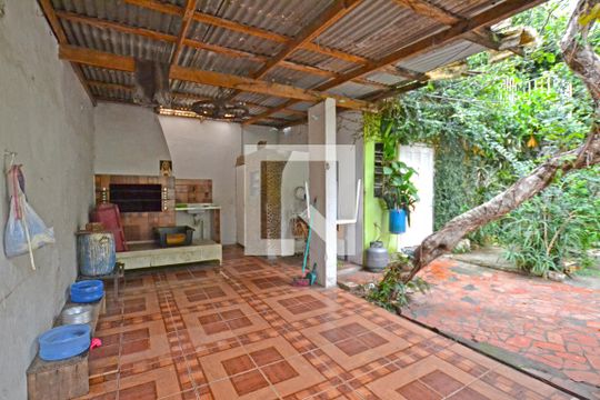 Espaço Gourmet de casa para alugar com 5 quartos, 300m² em Cavalhada, Porto Alegre