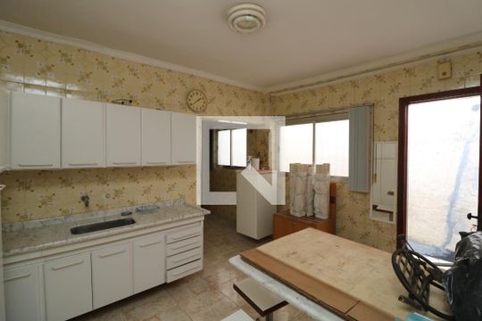 Cozinha de casa à venda com 2 quartos, 125m² em Vila Antonieta, São Paulo
