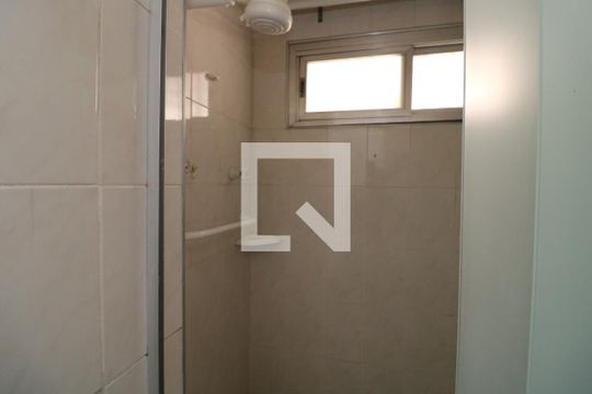 Banheiro de casa à venda com 2 quartos, 125m² em Vila Antonieta, São Paulo