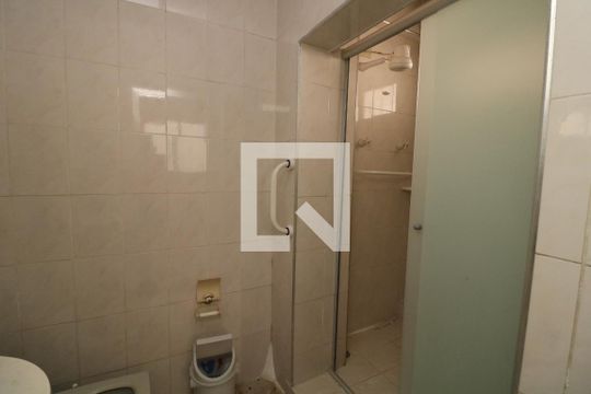 Banheiro de casa à venda com 2 quartos, 125m² em Vila Antonieta, São Paulo