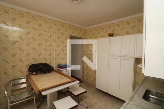 Cozinha de casa à venda com 2 quartos, 125m² em Vila Antonieta, São Paulo