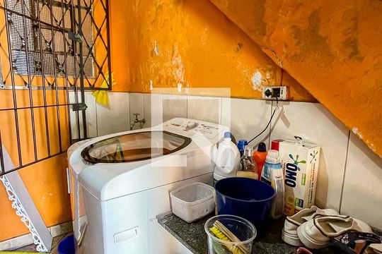 Casa à venda com 3 quartos, 160m² em Parque Peruche, São Paulo