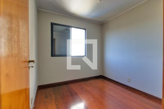 Apartamento para alugar com 3 quartos, 76m² em Vila Monumento, São Paulo