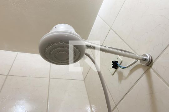 Banheiro da Suíte de casa à venda com 5 quartos, 295m² em Bandeiras, Osasco