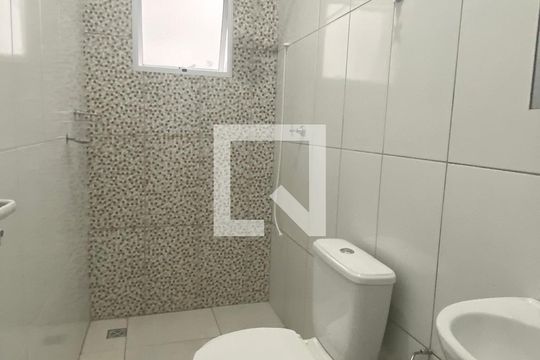 Banheiro de casa para alugar com 1 quarto, 56m² em Nova Aldeinha, Barueri