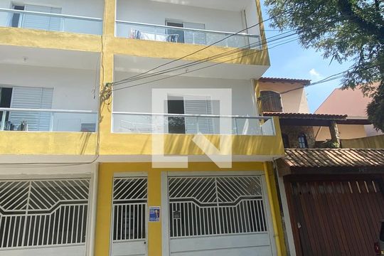Fachada de casa para alugar com 1 quarto, 56m² em Nova Aldeinha, Barueri