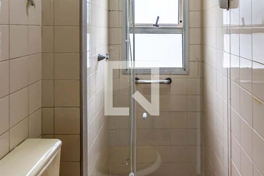 Banheiro de apartamento à venda com 1 quarto, 35m² em Bela Vista, São Paulo