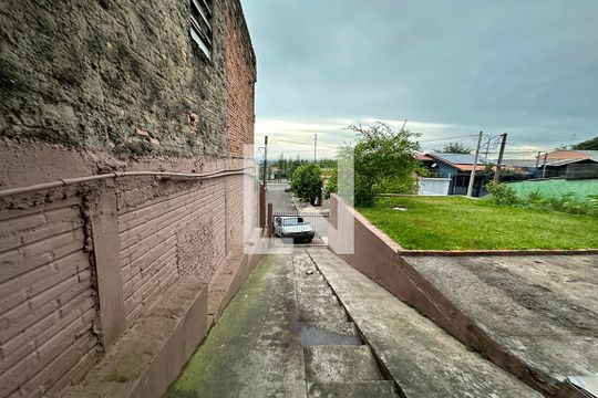 Garagem de casa à venda com 3 quartos, 130m² em Rondônia, Novo Hamburgo