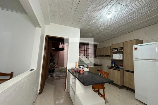 Cozinha de casa à venda com 3 quartos, 130m² em Rondônia, Novo Hamburgo