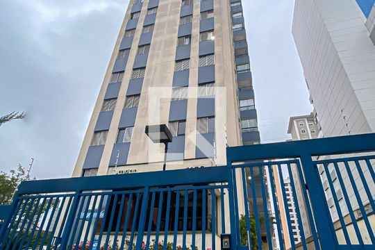 Fachada de apartamento para alugar com 1 quarto, 42m² em Vila Pompéia, São Paulo