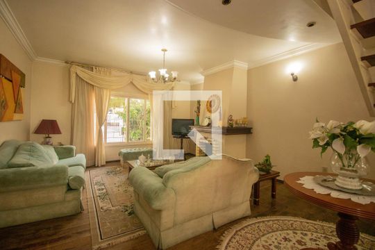 Sala de Estar de casa à venda com 3 quartos, 218m² em Jardim Itu, Porto Alegre