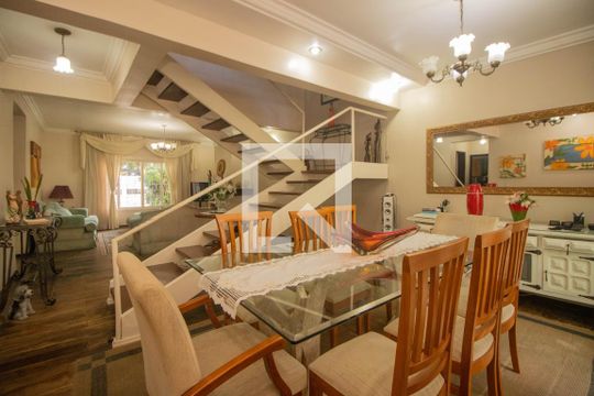 Sala de jantar de casa à venda com 3 quartos, 218m² em Jardim Itu, Porto Alegre