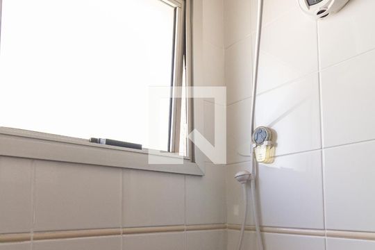 Banheiro da Suíte de apartamento à venda com 2 quartos, 45m² em Vila Pompéia, São Paulo