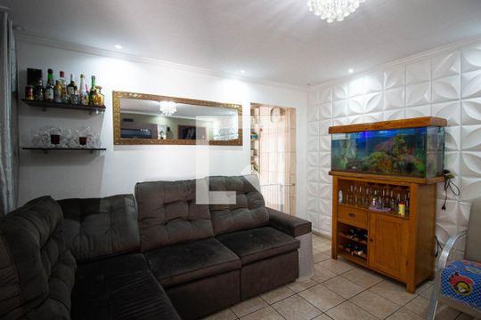 Casa à venda com 4 quartos, 240m² em Cidade São Miguel, São Paulo