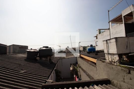 Vista Quarto 1 de casa à venda com 4 quartos, 240m² em Cidade São Miguel, São Paulo