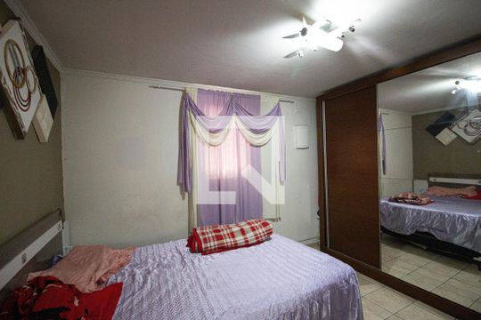 Quarto 1 de casa à venda com 4 quartos, 240m² em Cidade São Miguel, São Paulo
