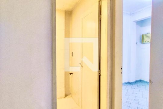 Corredor de apartamento à venda com 1 quarto, 70m² em Tijuca, Rio de Janeiro