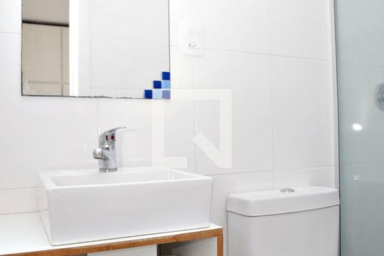 Banheiro Quarto 1 Suíte de apartamento à venda com 2 quartos, 80m² em Jardim Itu, Porto Alegre