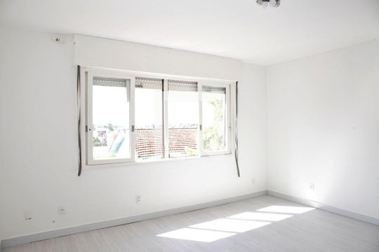 Sala de apartamento à venda com 2 quartos, 80m² em Jardim Itu, Porto Alegre