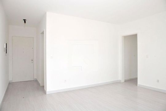 Sala de apartamento à venda com 2 quartos, 80m² em Jardim Itu, Porto Alegre