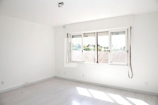 Apartamento à venda com 2 quartos, 80m² em Jardim Itu, Porto Alegre