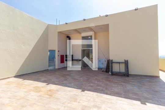 Apartamento à venda com 1 quarto, 25m² em Vila Mazzei, São Paulo