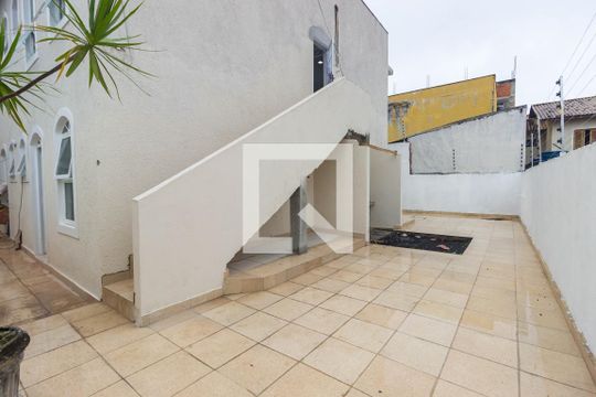 Quintal de casa para alugar com 1 quarto, 25m² em Vila Butantã, São Paulo