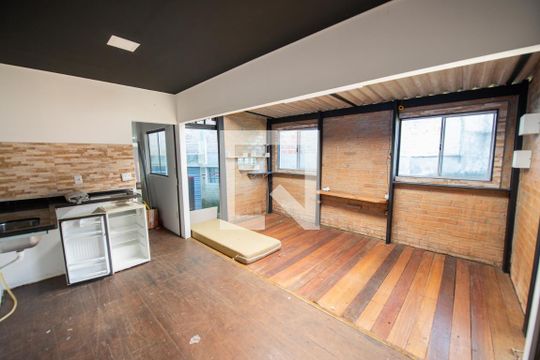 Sala e Cozinha de casa para alugar com 2 quartos, 40m² em Campos Elíseos, Taubaté