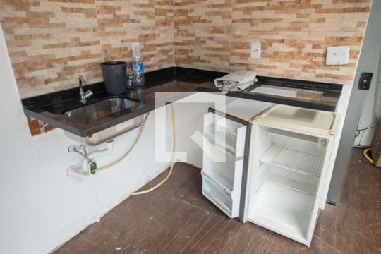 Detalhe da Cozinha de casa para alugar com 2 quartos, 40m² em Campos Elíseos, Taubaté