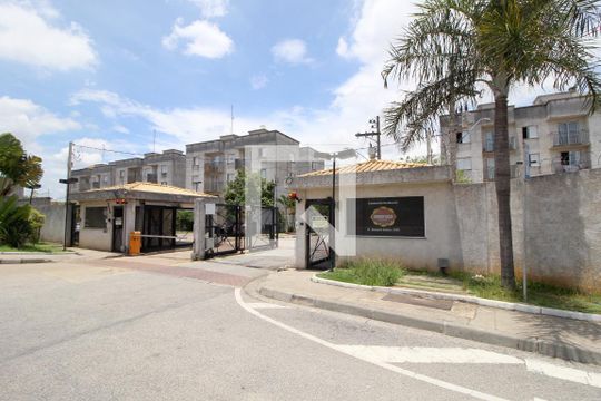 Fachada de apartamento para alugar com 2 quartos, 76m² em Vila Terron, Sorocaba
