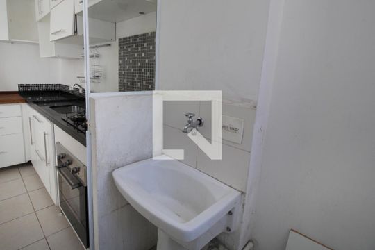 Área de Serviço de apartamento para alugar com 2 quartos, 76m² em Vila Terron, Sorocaba