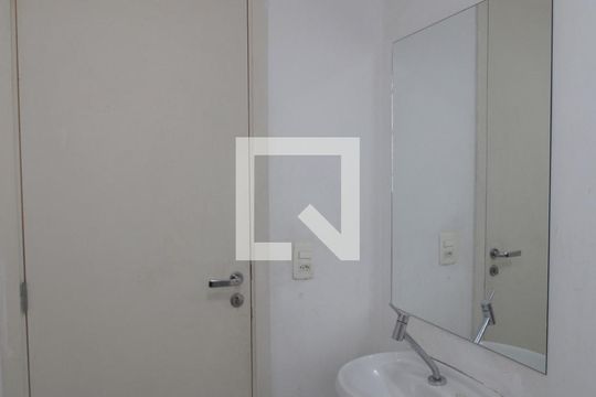 Banheiro de apartamento para alugar com 2 quartos, 76m² em Vila Terron, Sorocaba