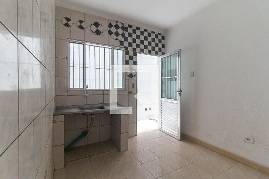 Sala/Cozinha de casa para alugar com 1 quarto, 90m² em Jardim Dulce, Poá