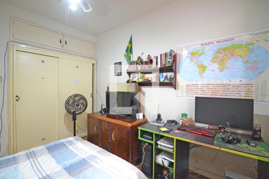 Quarto 1 de apartamento à venda com 3 quartos, 94m² em Santana, Porto Alegre