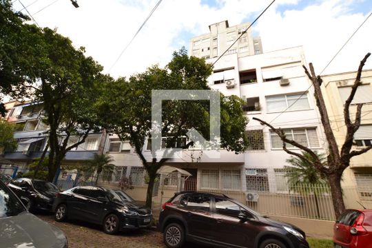Fachada de apartamento à venda com 3 quartos, 94m² em Santana, Porto Alegre