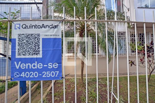 Apartamento à venda com 3 quartos, 94m² em Santana, Porto Alegre