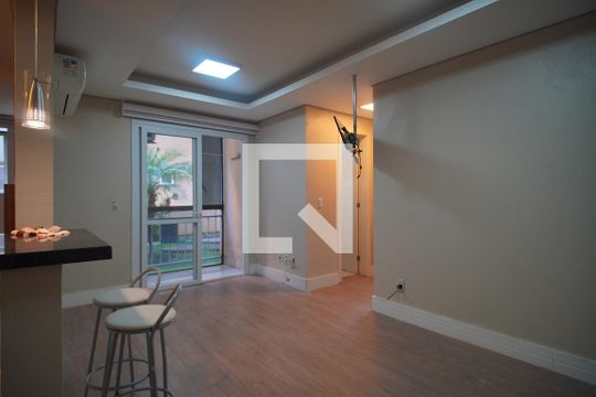 Apartamento para alugar com 2 quartos, 58m² em Industrial, Novo Hamburgo