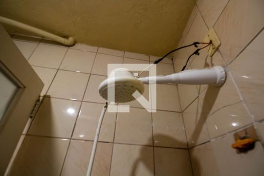 Banheiro de casa para alugar com 3 quartos, 200m² em Santa Tereza, Porto Alegre