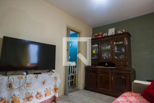 Sala de casa para alugar com 3 quartos, 200m² em Santa Tereza, Porto Alegre