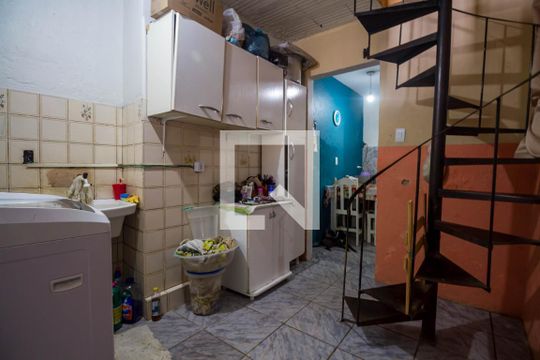 Área de Serviço de casa para alugar com 3 quartos, 200m² em Santa Tereza, Porto Alegre