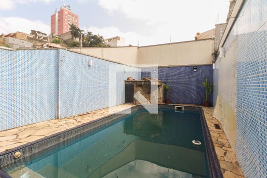 Piscina  de casa à venda com 2 quartos, 200m² em Penha de França, São Paulo