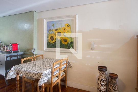 Sala de casa para alugar com 3 quartos, 180m² em Chácara Monte Alegre, São Paulo