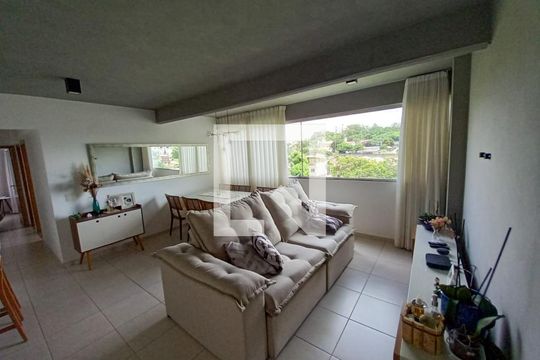 Sala de apartamento à venda com 3 quartos, 85m² em Nova Suíça, Belo Horizonte