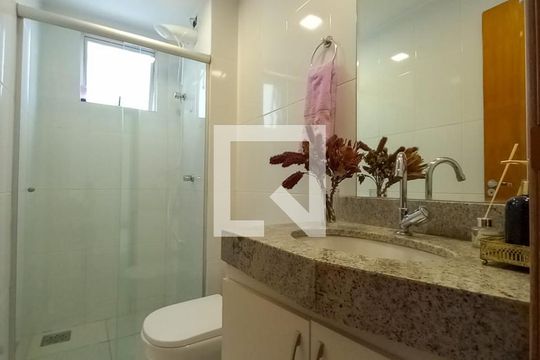 Banheiro de apartamento à venda com 3 quartos, 85m² em Nova Suíça, Belo Horizonte