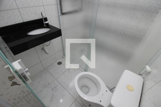 Banheiro de apartamento para alugar com 2 quartos, 65m² em Jardim Guairaca, São Paulo