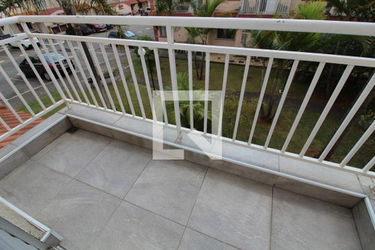 Varanda de apartamento para alugar com 2 quartos, 65m² em Jardim Guairaca, São Paulo