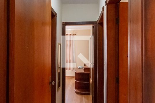Corredor de apartamento à venda com 3 quartos, 182m² em Castelo, Belo Horizonte
