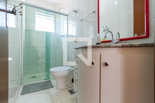Banheiro da suíte  de apartamento à venda com 3 quartos, 182m² em Castelo, Belo Horizonte